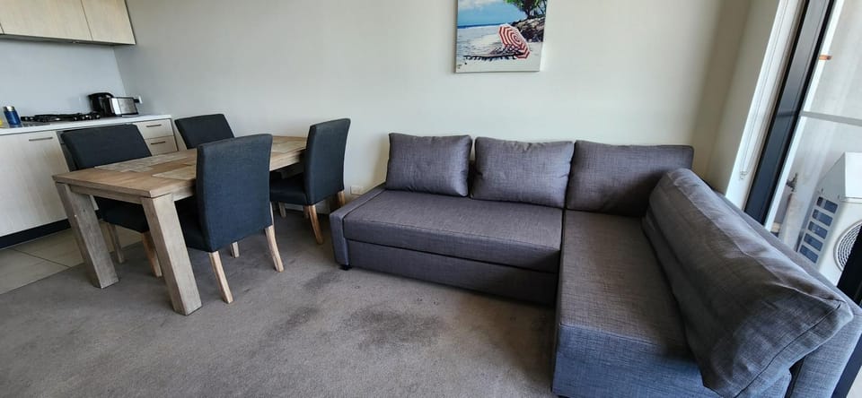 Kitchen or kitchenette, Living room, Seating area, Dining area, stove