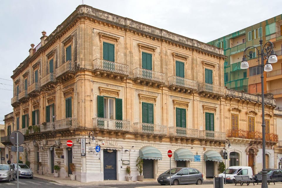 Property building, Landmark view, Location