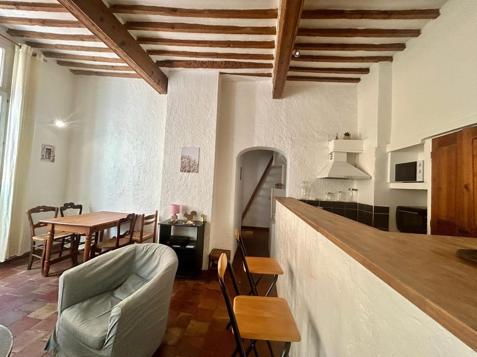 Appartement cosy Le Cézanne centre historique 2 chambres 4 personnes Apartment in Aix-en-Provence