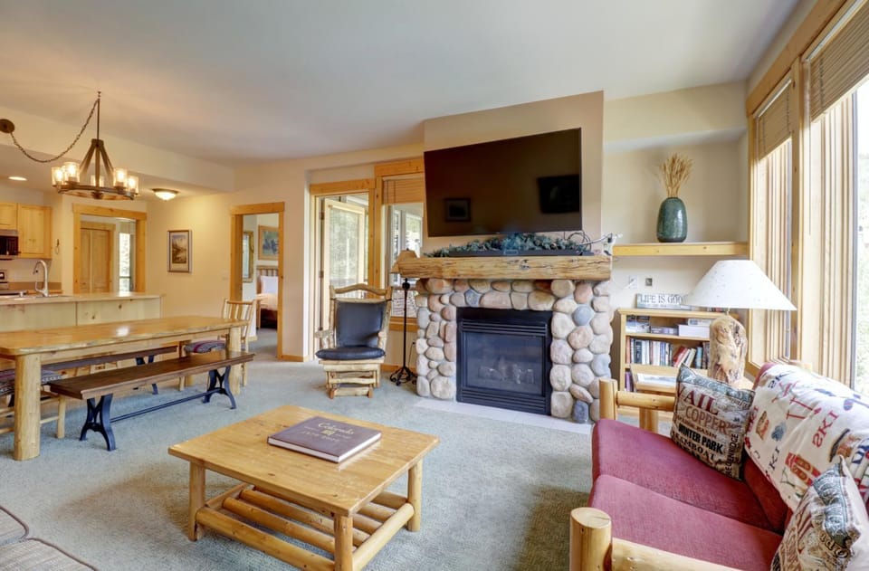 Three-Bedroom Apartment Apartment in Copper Mountain