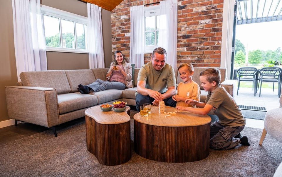 Valkse Hoeve with Sauna & Hot Tub | 6 persons Villa in Gelderland, Netherlands