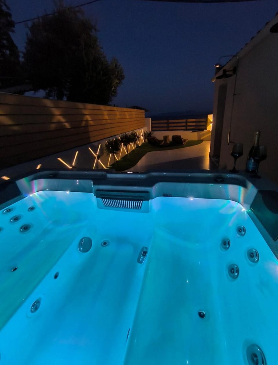Night, Hot Tub, Hot Tub, Inner courtyard view