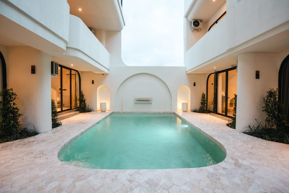 Pool view, Swimming pool