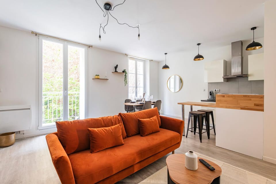 Kitchen or kitchenette, Living room