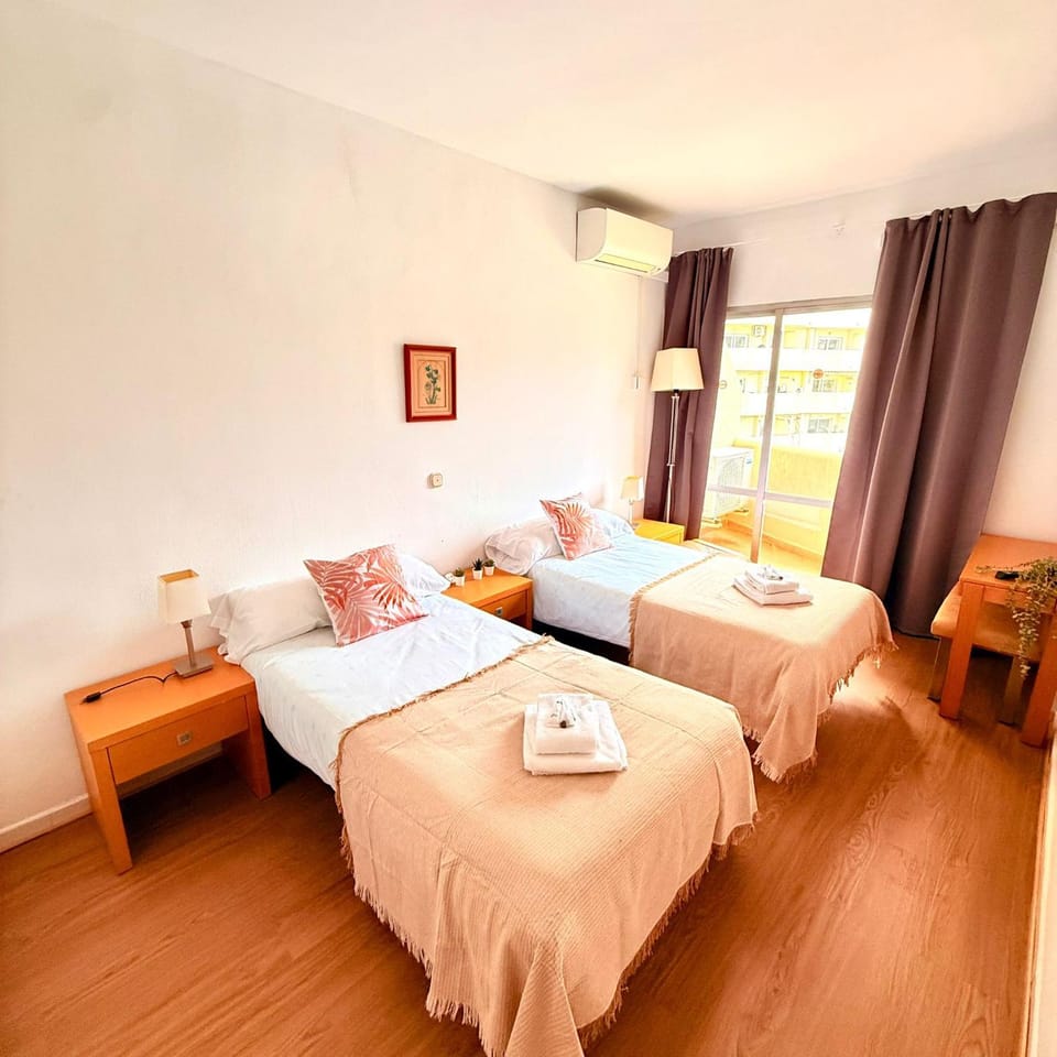 Pool View Apartment in Benalbeach Apartment in Benalmadena