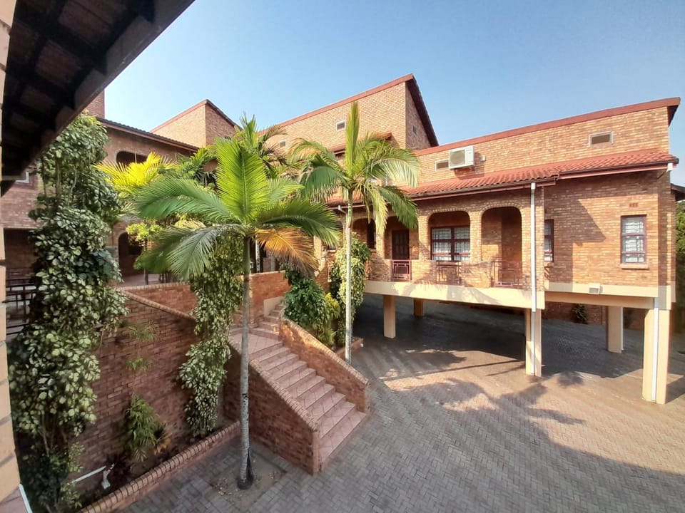 Property building, Day, View (from property/room), Balcony/Terrace