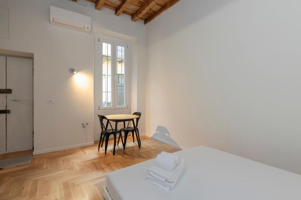 Xenia Milan - Suite in Corso San Gottardo B Apartment in Milan