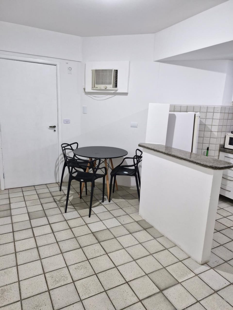 Living room, Dining area, pet friendly