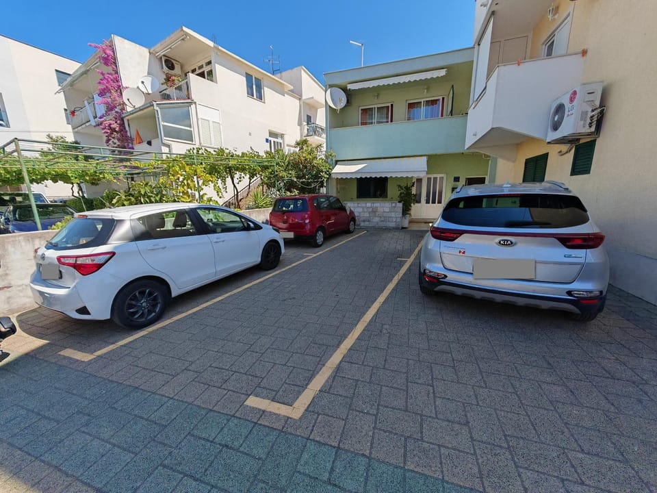 Apartmani Cvjet APP 3 Apartment in Makarska