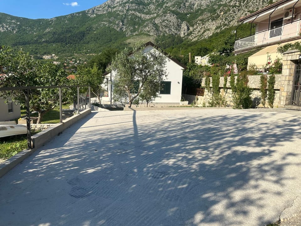 Marevia Apartment in Kotor Municipality