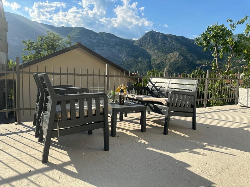 Marevia Apartment in Kotor Municipality