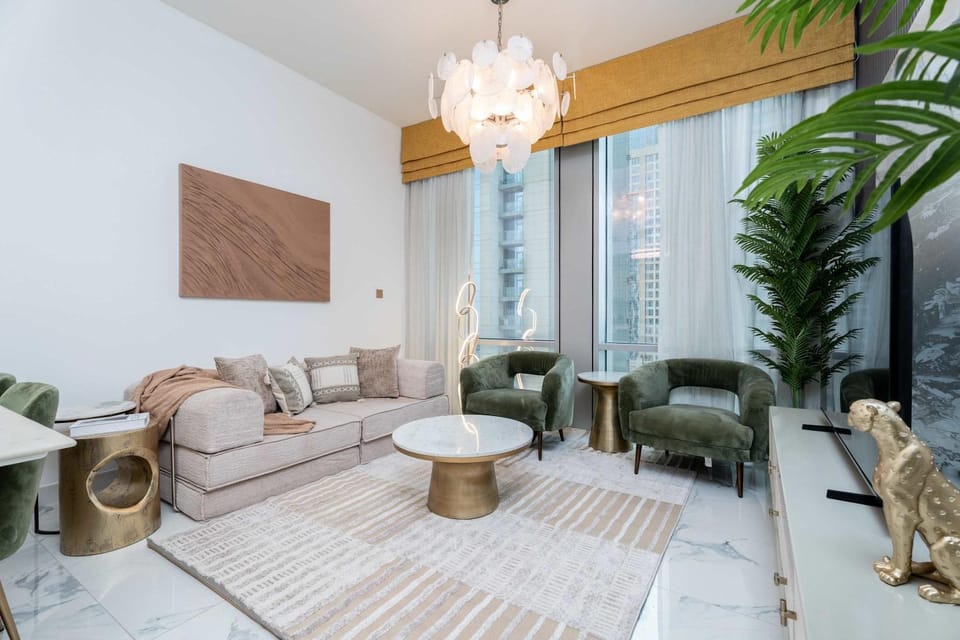 2BR Waterfront Apartment Nr Downtown Apartment in Dubai