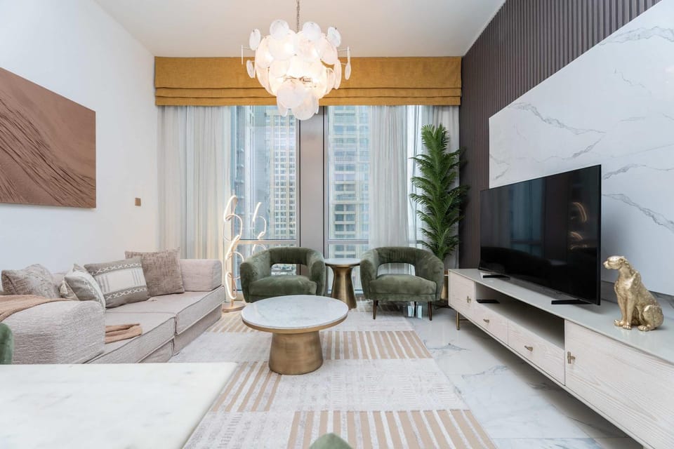 2BR Waterfront Apartment Nr Downtown Apartment in Dubai