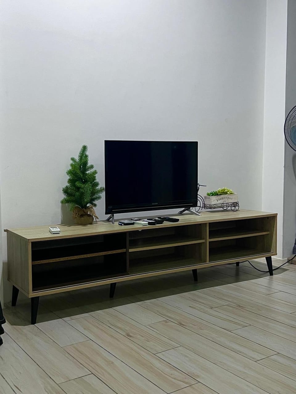 Communal lounge/ TV room, TV and multimedia, Evening entertainment