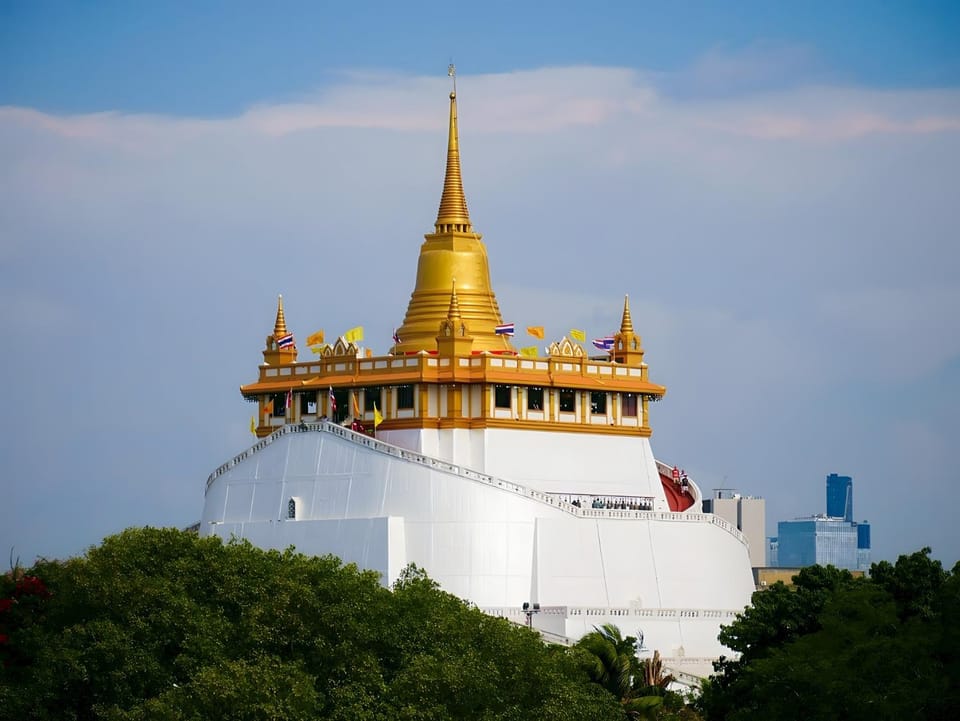 Nearby landmark, Landmark view