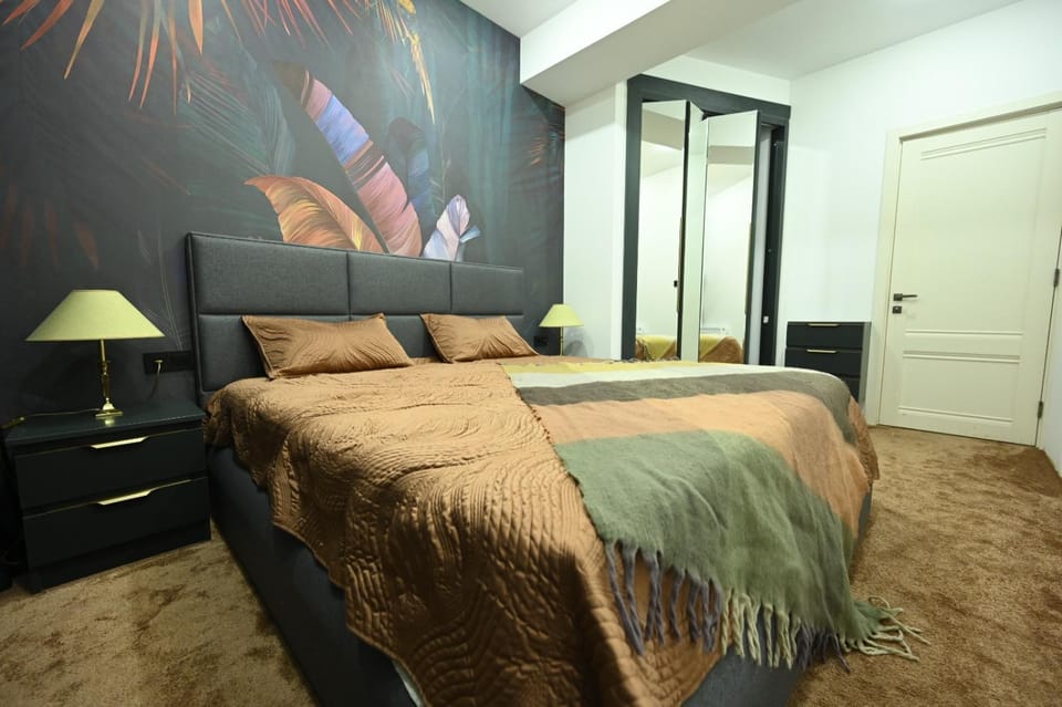 Bed, Photo of the whole room, Bedroom, wardrobe