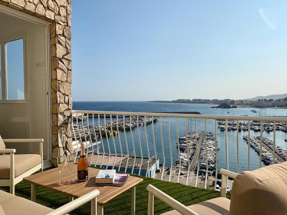 Dream views - Blanes Port Apartment in Blanes