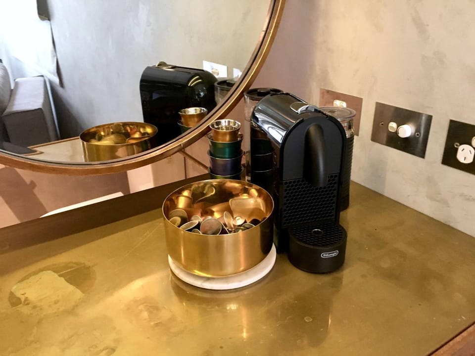 Coffee/tea facilities, Food and drinks, Breakfast
