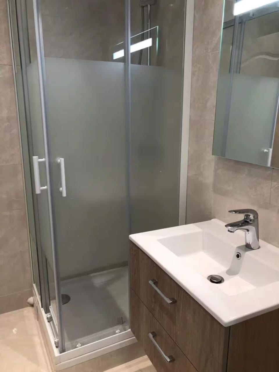 Shower, Bathroom