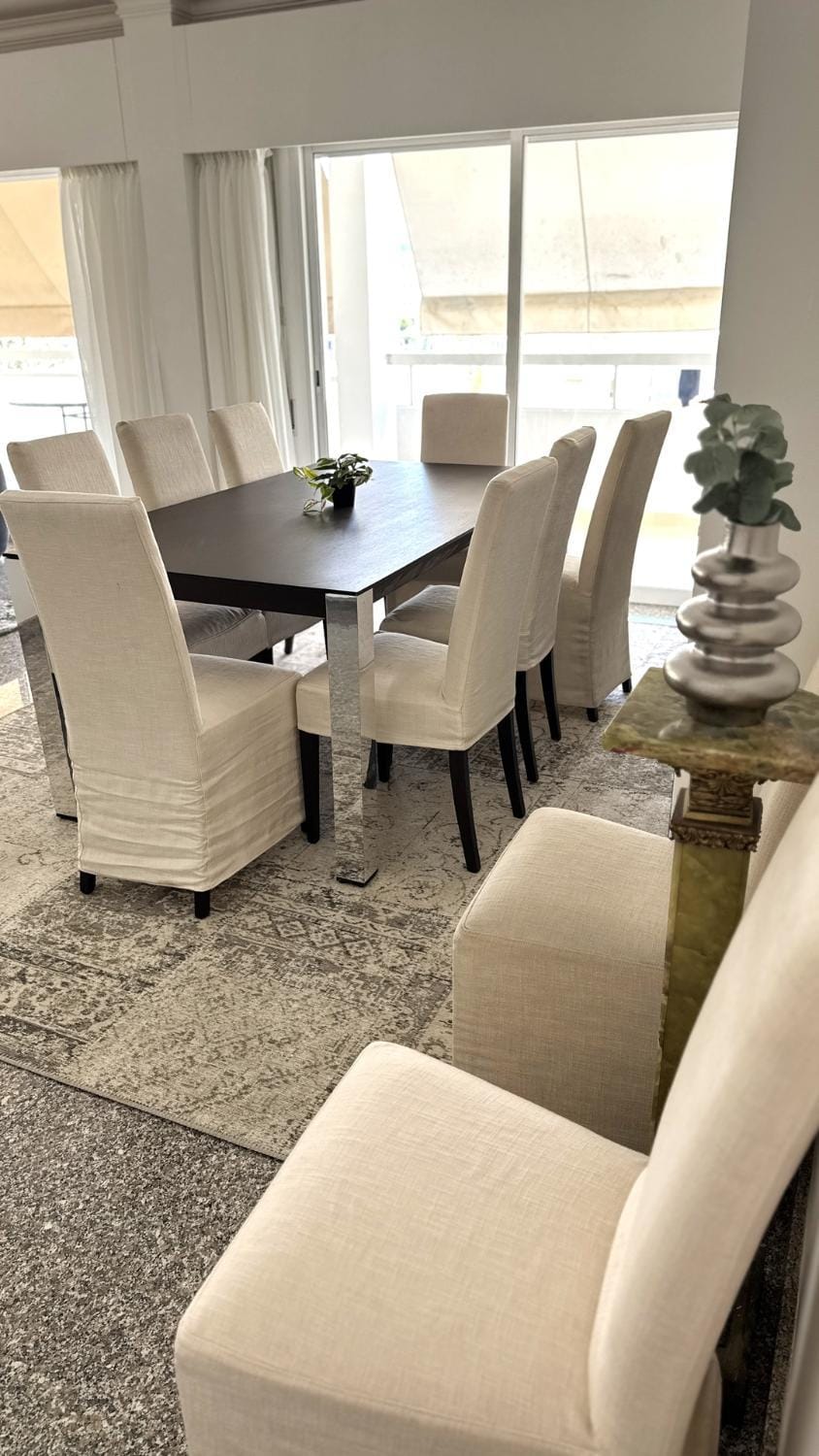 Living room, Seating area, Dining area