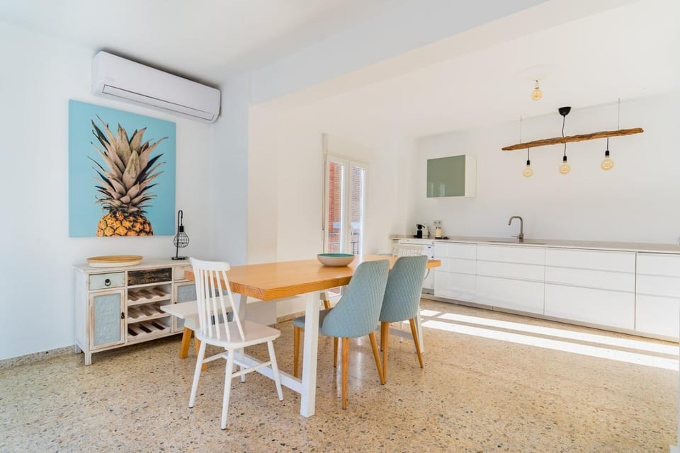 Cabalicious Flat-big families by Invalencia Apartment in Valencia