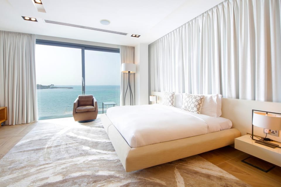 Bed, Bedroom, Sea view