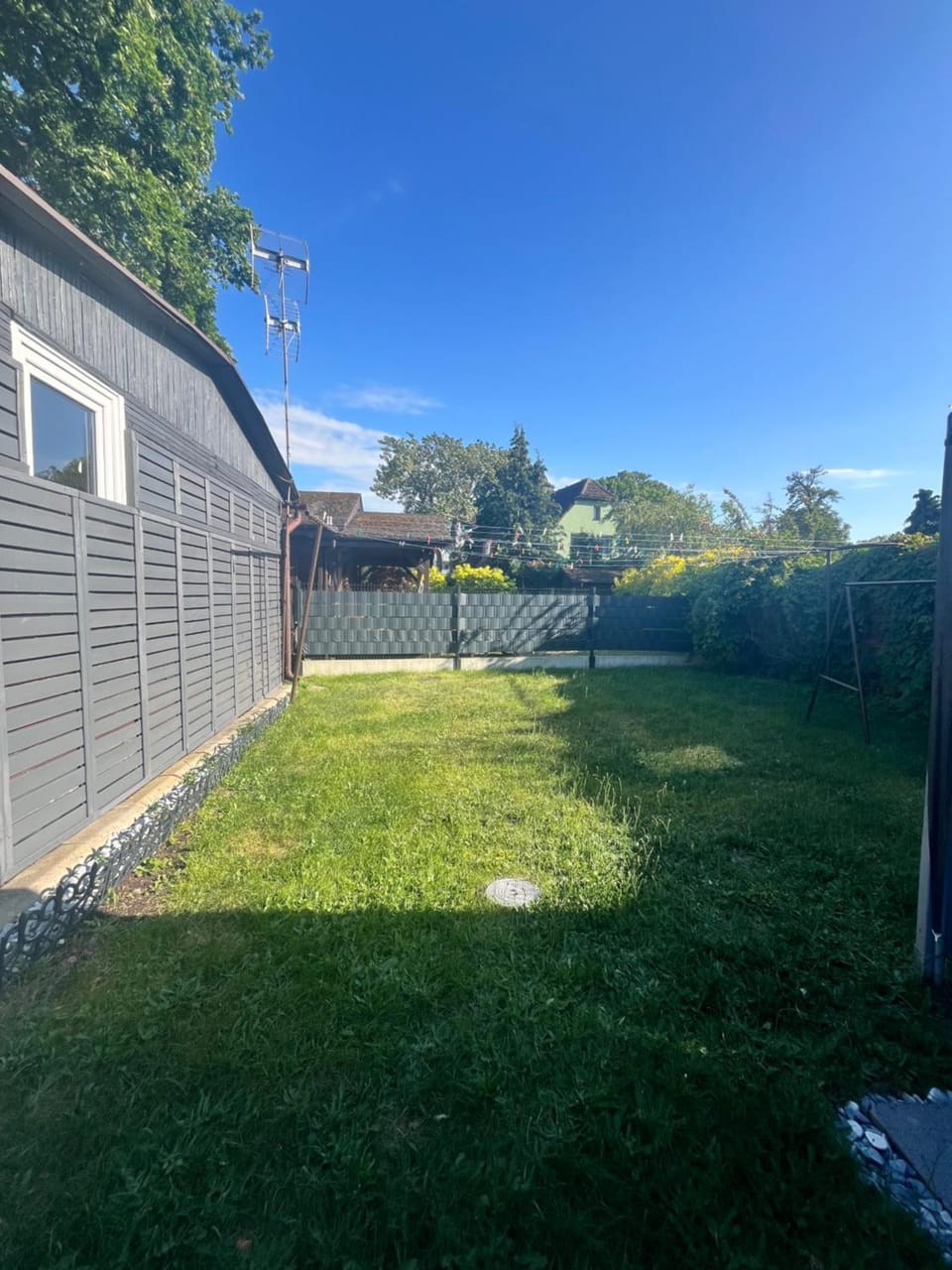 Natural landscape, Garden, Garden view, pet friendly