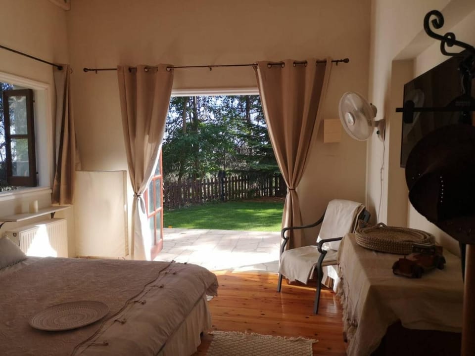 VILLa ENRIETTe - Panoramic Mountain Retreat in Pano Platres, Cyprus Villa in Limassol District