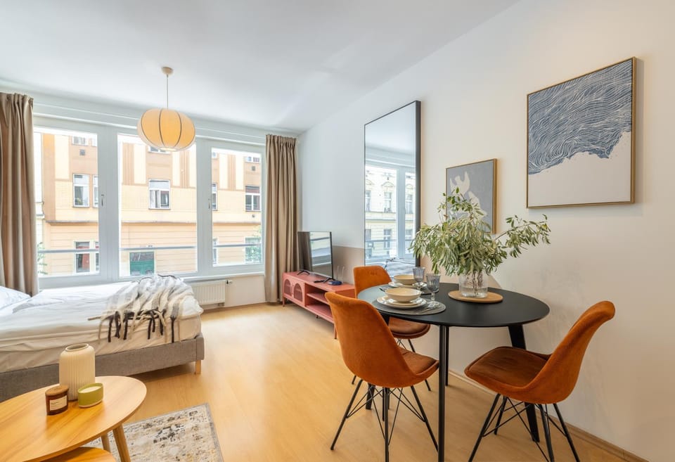 Designer Prague Studio in a Vibrant Neighborhood by EasyBNB Premium Apartment in Prague