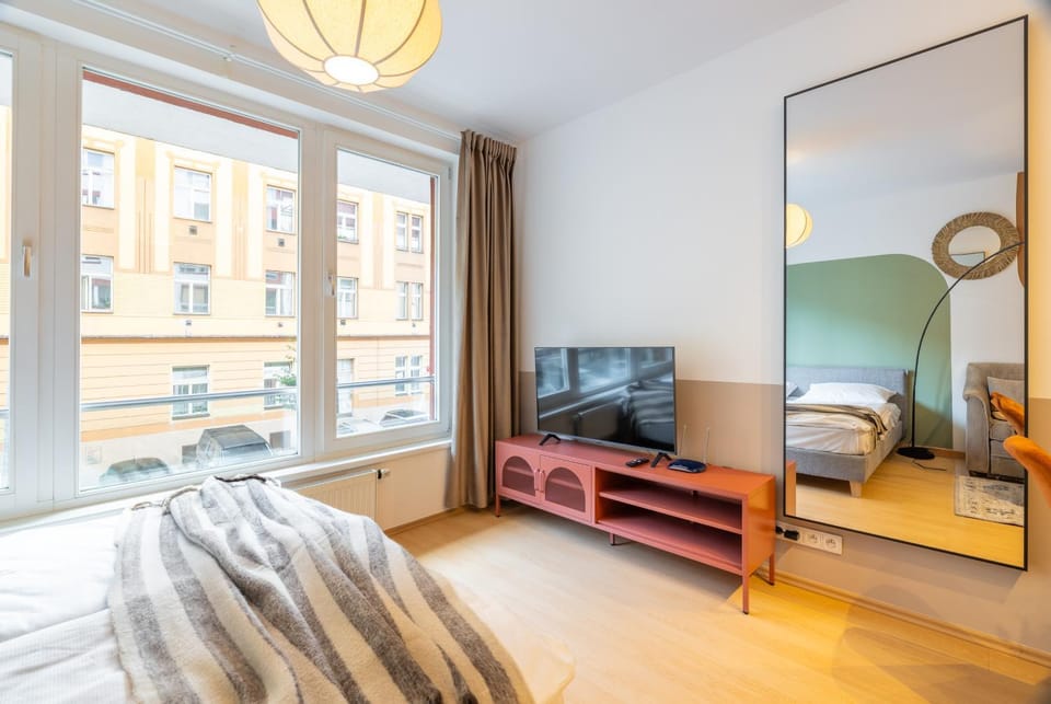 Designer Prague Studio in a Vibrant Neighborhood by EasyBNB Premium Apartment in Prague