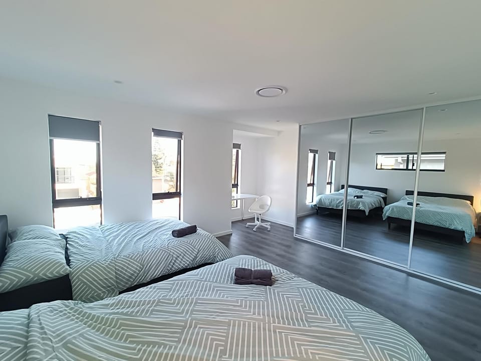 Spacious and Modern Family Room with Attached Bathroom - NR7 Vacation rental in Sydney