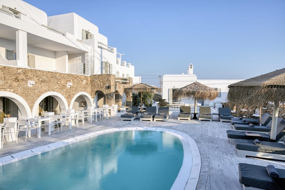 Swimming pool, Swimming pool
