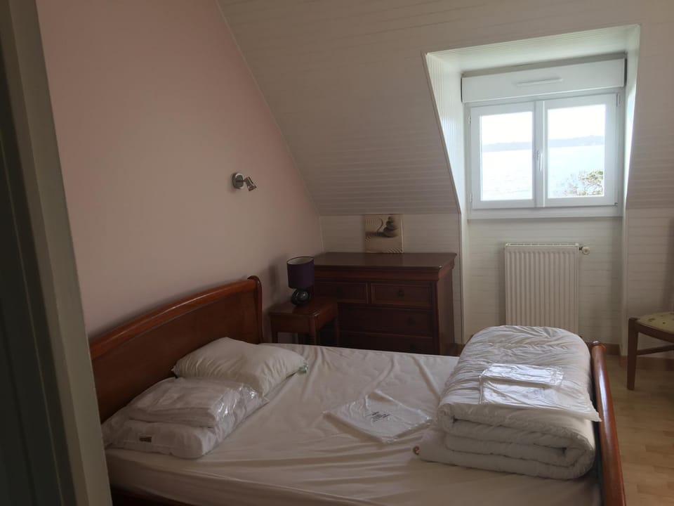 Maison vue mer panoramique face aux îles glénan House in Fouesnant