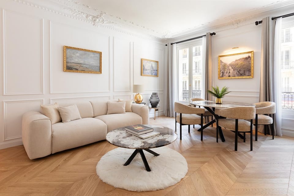 Living room, Seating area, Dining area