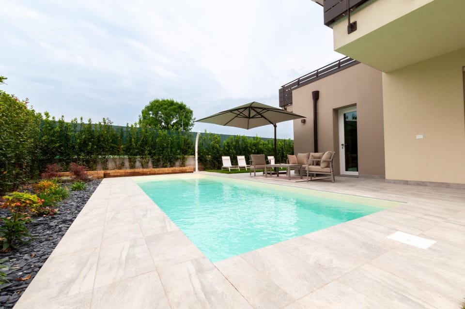 Garden view, Pool view