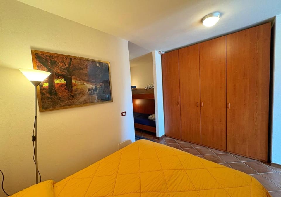 Bed, Winter, Photo of the whole room, Bedroom, heating, internet, towels, wardrobe