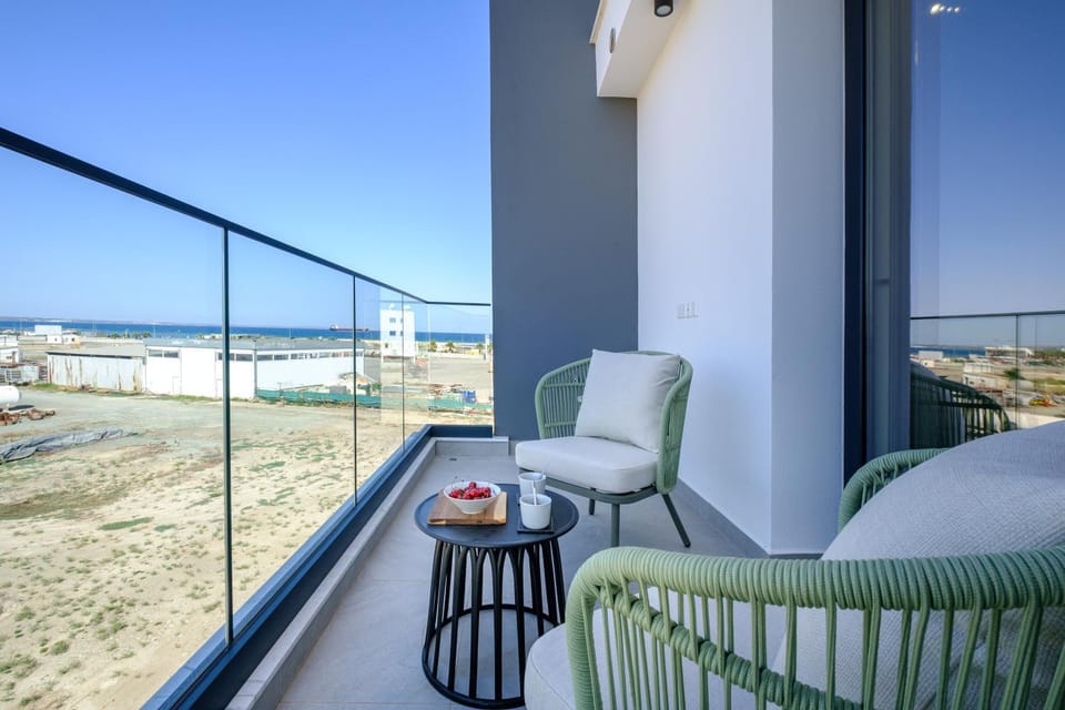 View (from property/room), Balcony/Terrace