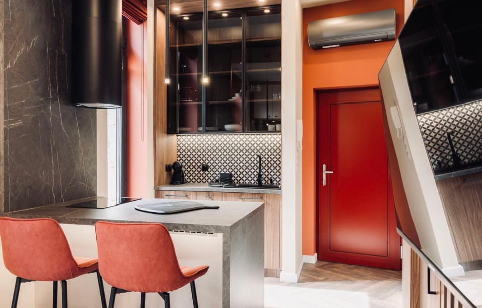 Kitchen or kitchenette