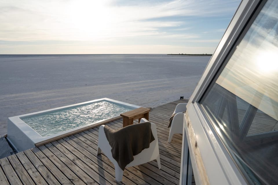 Day, Natural landscape, Hot Tub, Balcony/Terrace, Balcony/Terrace, Pool view, Swimming pool, Swimming pool