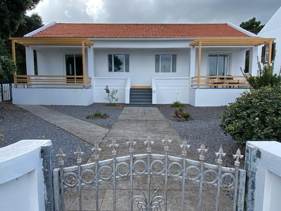 Property building, Balcony/Terrace