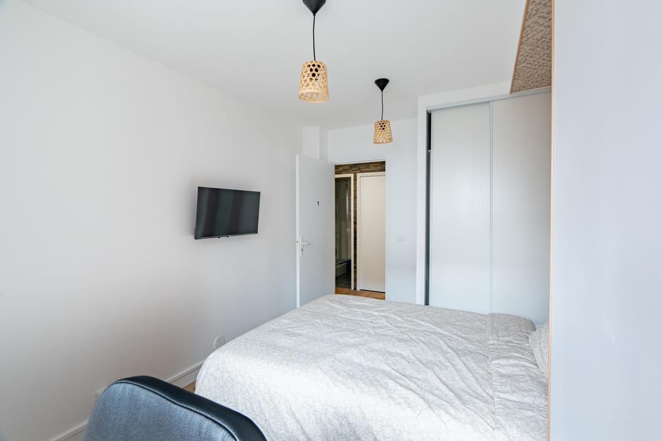 Appartement 4 chambres neuf avec terrasse Résidence calme Cergy Apartment in Cergy
