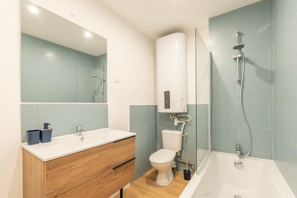 Toilet, Bathroom, Bath