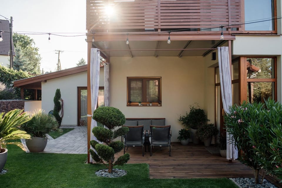 Garden, Balcony/Terrace