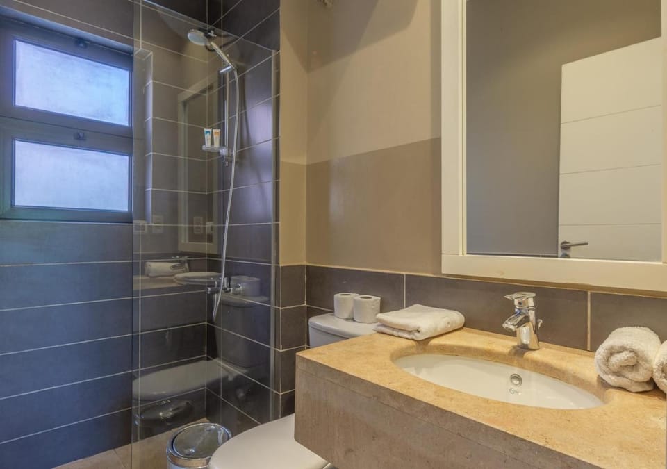 Breezy Lagoonfront Escape 3BR with Private Pool I Tawila El Gouna Villa in Hurghada