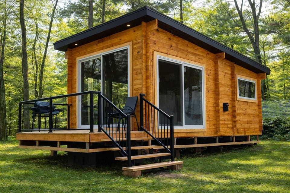 1-bedroom Unique Eco Log Cabins in Parry Sound #102 Cabin in Parry Sound