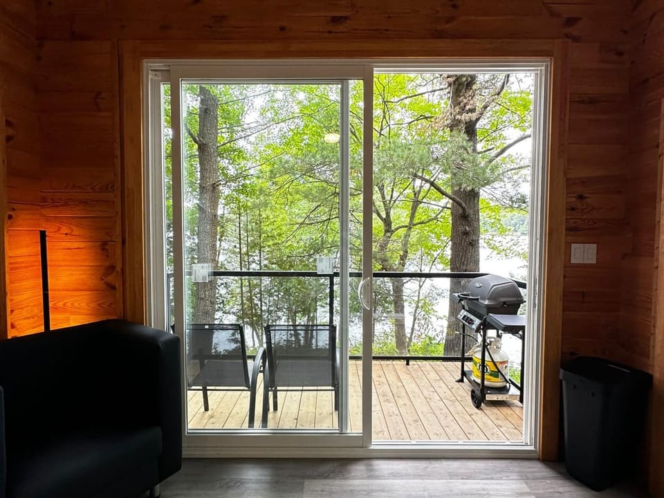 1-bedroom Unique Eco Log Cabins in Parry Sound #102 Cabin in Parry Sound