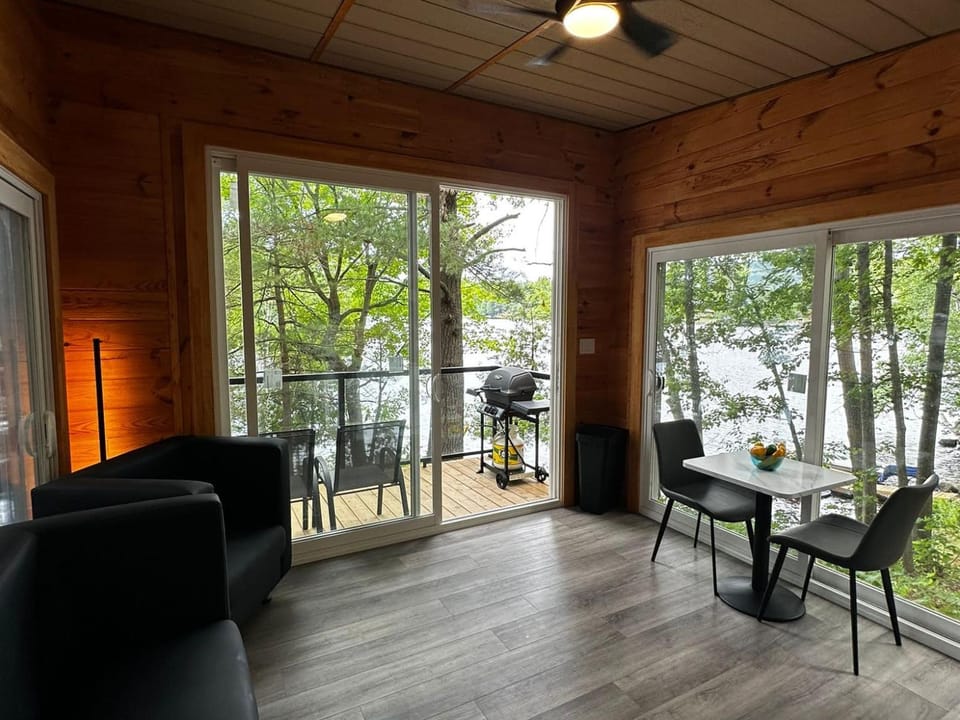 1-bedroom Unique Eco Log Cabins in Parry Sound #104 Cabin in Parry Sound