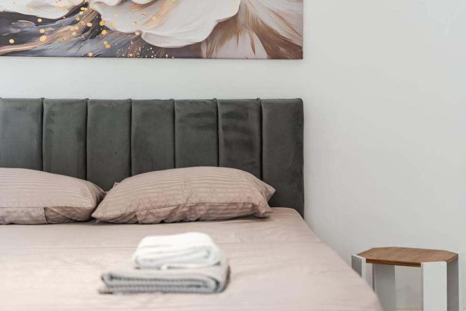 Green Luxe Suite 2 by PikHost Apartment in Montenegro