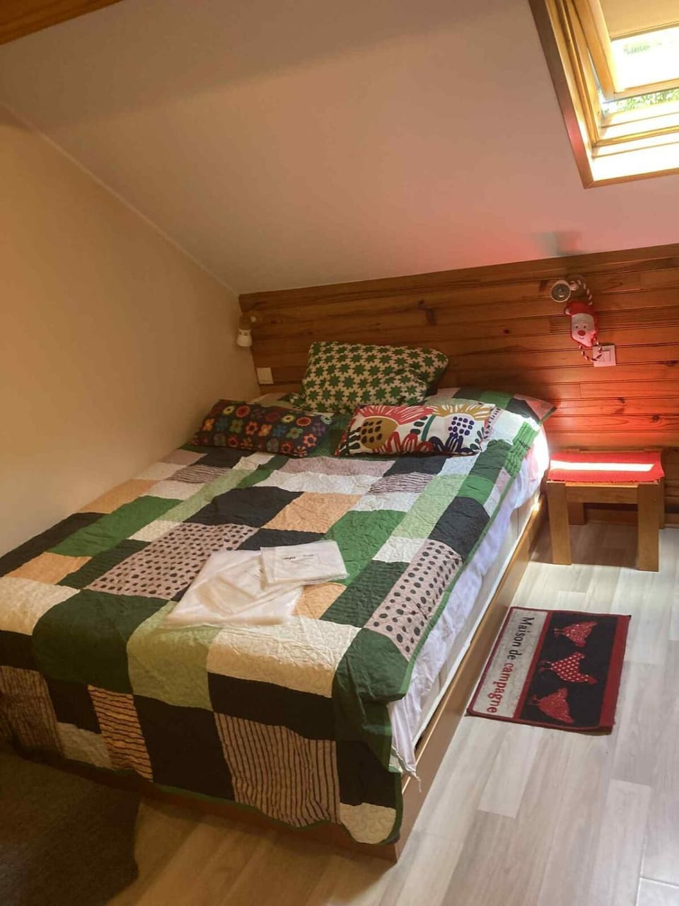 Studio CENTRE Mont Dore, Volière des Pics 2pers15m2 parking Gratuit chemin randonnée Apartment in Auvergne-Rhône-Alpes