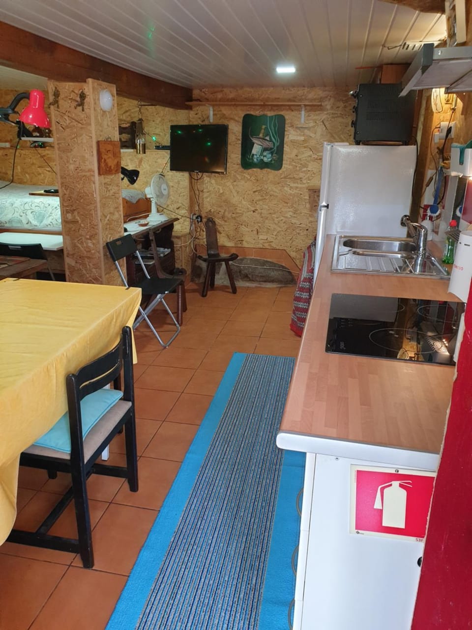 Property building, Kitchen or kitchenette, Guests, oven, pet friendly, stove